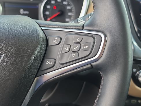 Certified 2024 Chevrolet Equinox Premier FWD image 22