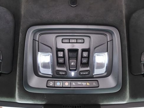 Used 2024 GMC Sierra 2500 Denali Ultimate AWD/4WD image 20