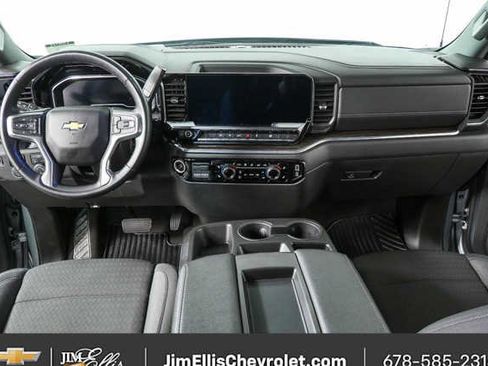 Certified 2025 Chevrolet Silverado 1500 LT AWD/4WD image 15