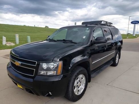 Used 2012 Chevrolet Suburban LT w/ Luxury Package AWD/4WD image 7