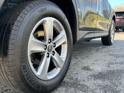 Used 2015 Toyota RAV4 XLE image 10