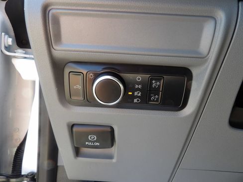 Used 2021 Ford F150 XL w/ Equipment Group 101A High RWD image 19