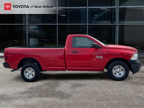 Used 2019 RAM 1500 Tradesman RWD image 9
