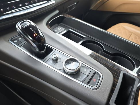 Certified 2023 Cadillac Escalade Premium Luxury RWD image 30