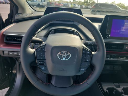 Used 2023 Toyota Prius Prime FWD image 21