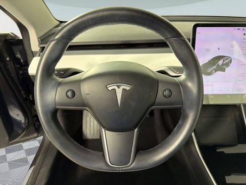 Used 2018 Tesla Model 3 Long Range AWD/4WD image 11