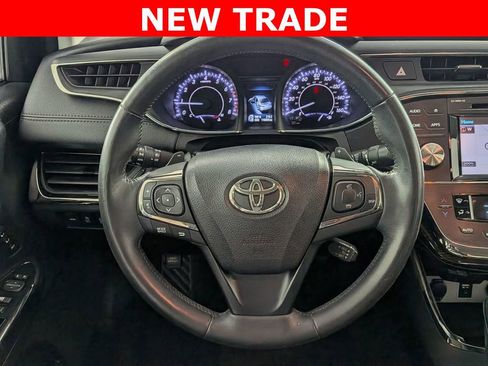 Used 2015 Toyota Avalon XLE Touring image 12