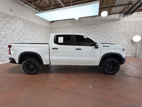 Used 2024 Chevrolet Silverado 1500 ZR2 w/ Technology Package AWD/4WD image 8