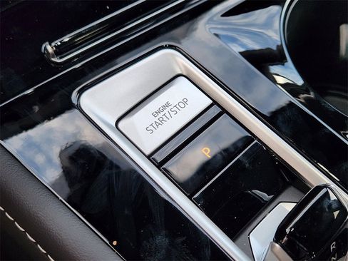 New 2026 Volkswagen Atlas Cross Sport SEL R-Line image 16