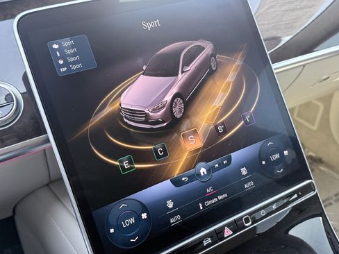 Used 2021 Mercedes-Benz S 580 4MATIC Sedan w/ Warmth & Comfort Package image 71