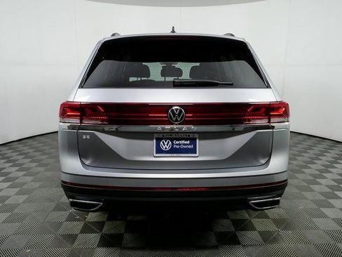 Certified 2025 Volkswagen Atlas SE image 29