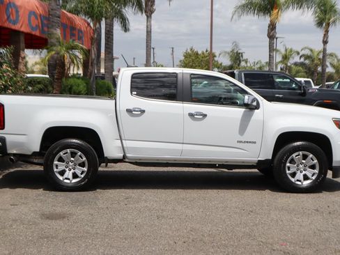 Used 2015 Chevrolet Colorado LT w/ Luxury Package RWD image 12