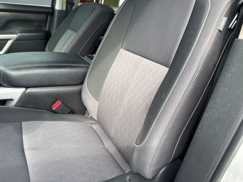 Certified 2021 Nissan Titan SV w/ SV Convenience Package image 22