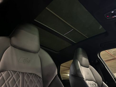 Certified 2023 Audi e-tron S Premium Plus AWD/4WD image 17