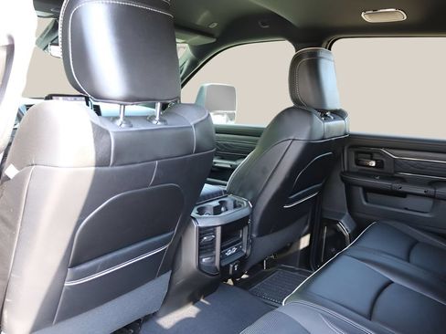 Used 2026 RAM 3500 Limited AWD/4WD image 18