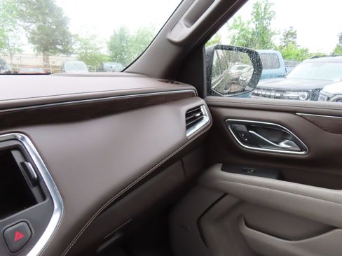 Used 2021 Chevrolet Tahoe Z71 w/ Rear Media and Nav Package AWD/4WD image 22