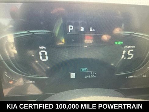 Used 2024 Kia Niro SX Touring FWD image 4