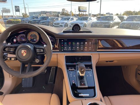 Used 2023 Porsche Panamera GTS image 30