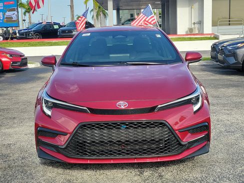 Used 2024 Toyota Corolla SE FWD image 4
