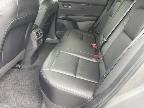 Certified 2025 Nissan Murano SV FWD image 15