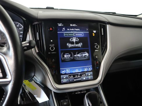 Used 2023 Subaru Outback Premium image 5