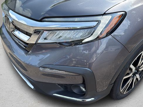 Used 2022 Honda Pilot Touring image 9