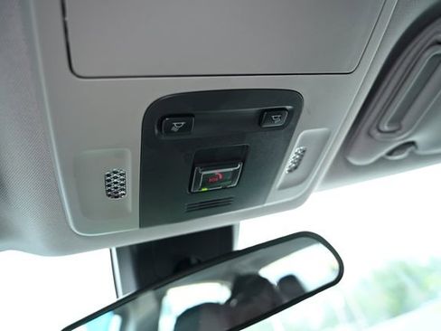 Used 2024 Toyota Camry SE image 39