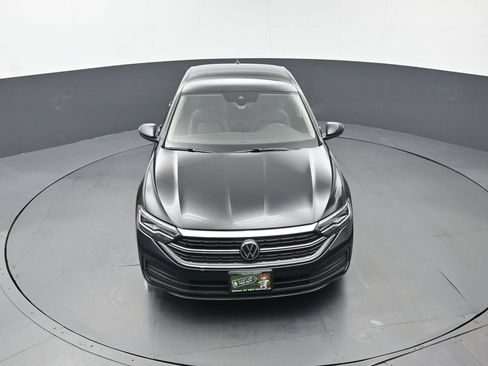 Used 2024 Volkswagen Jetta SE FWD image 42