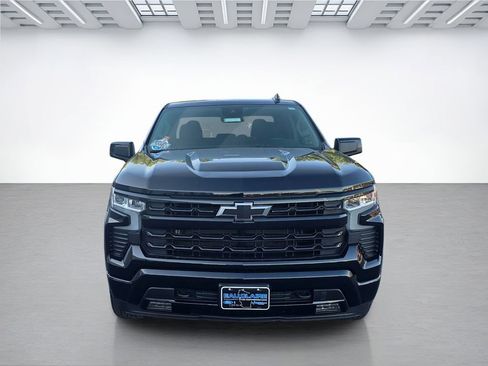 Used 2023 Chevrolet Silverado 1500 RST image 2