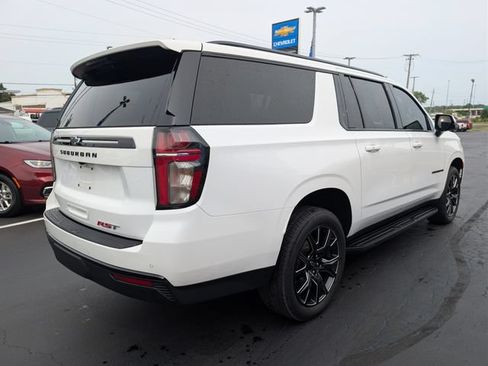 Used 2024 Chevrolet Suburban RST w/ Luxury Package AWD/4WD image 5