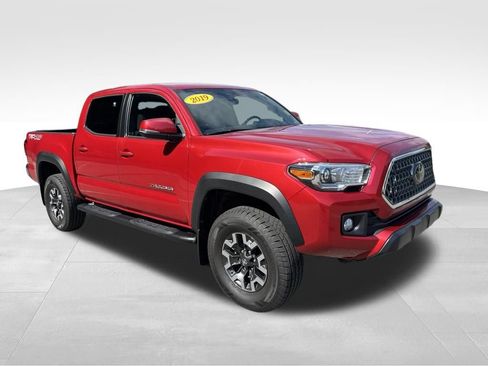 Used 2019 Toyota Tacoma TRD Off-Road AWD/4WD image 7