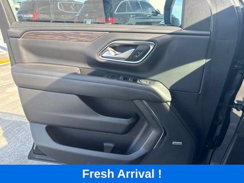 Used 2022 Chevrolet Tahoe LT w/ LT Signature Package RWD image 13