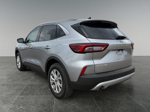 Used 2024 Ford Escape Active AWD/4WD image 4