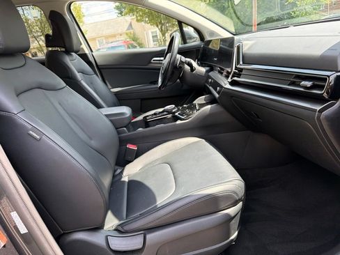 Certified 2023 Kia Sportage EX AWD/4WD image 28