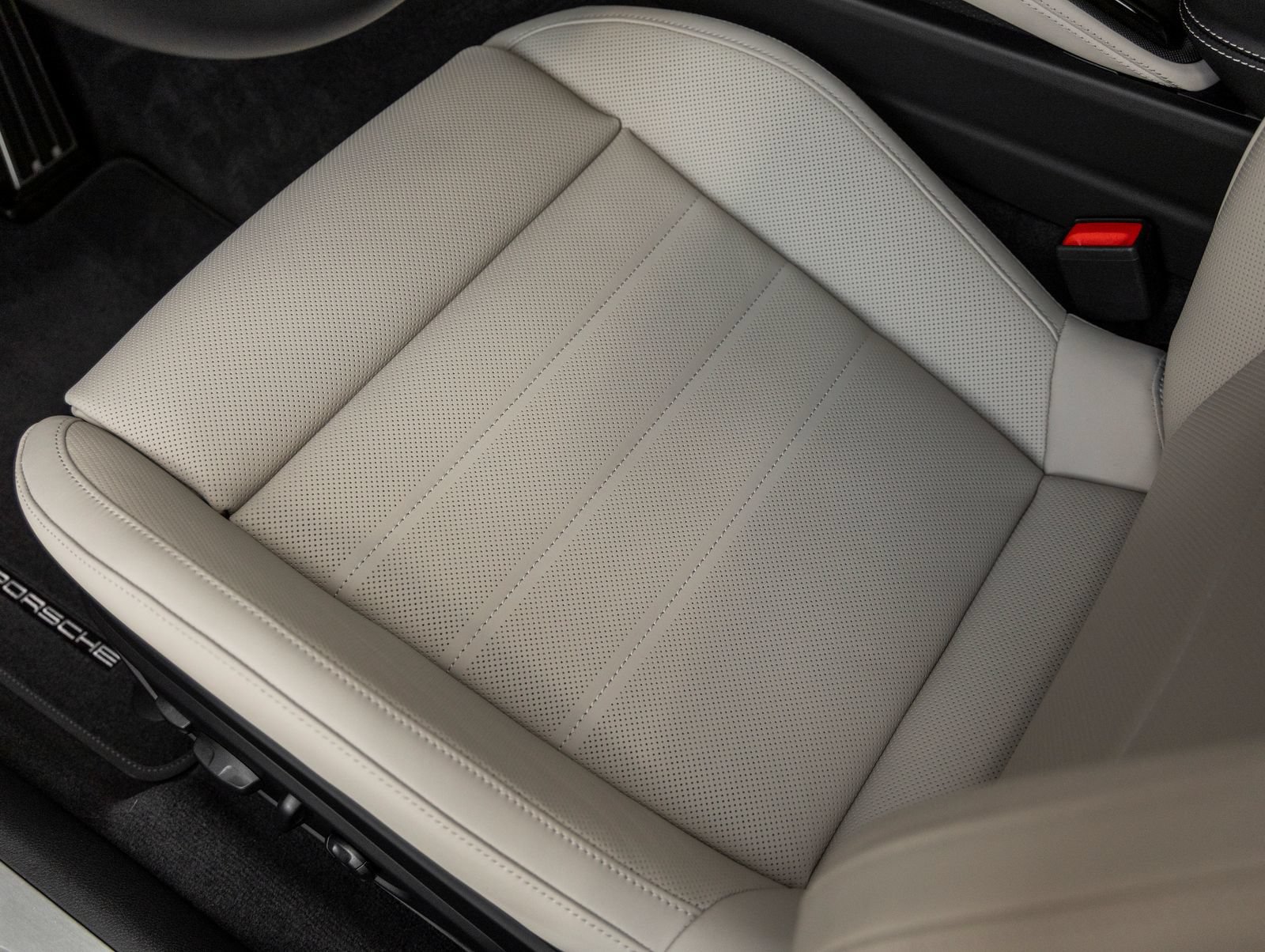 New 2026 Porsche Panamera 4 AWD/4WD image 24
