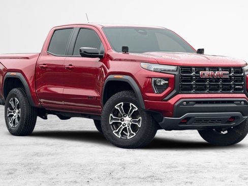 Used 2024 GMC Canyon AT4 w/ Technology Package image 2