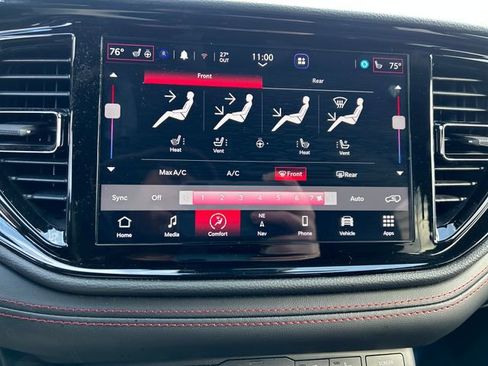 Used 2025 Dodge Durango R/T image 24