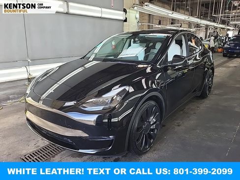 Used 2023 Tesla Model Y Performance image 1