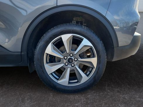 Used 2024 Ford Escape Platinum image 25