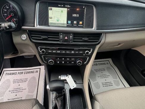 Used 2016 Kia Optima LX w/ Technology Package FWD image 16