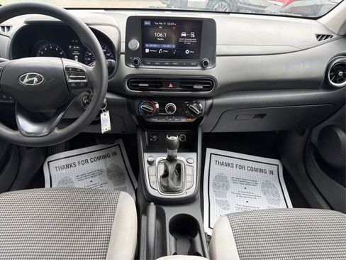 Used 2023 Hyundai Kona SE image 13