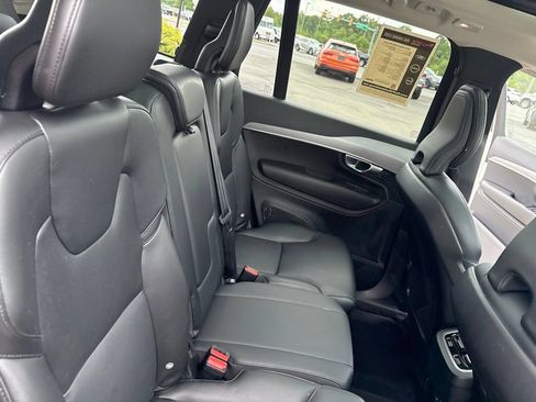 Certified 2023 Volvo XC90 B5 Core w/ Climate Package AWD/4WD image 38
