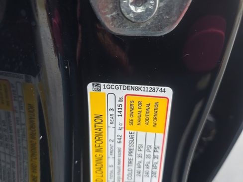 Used 2019 Chevrolet Colorado Z71 w/ Z71 Midnight Edition image 15