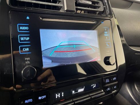 Used 2017 Toyota Prius Two image 21