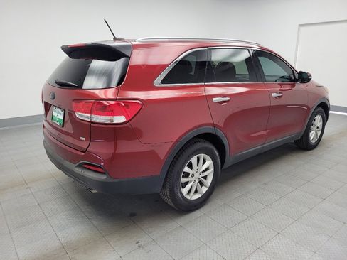 Used 2017 Kia Sorento FWD image 9