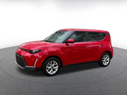 Used 2025 Kia Soul LX w/ LX Technology Package image 8