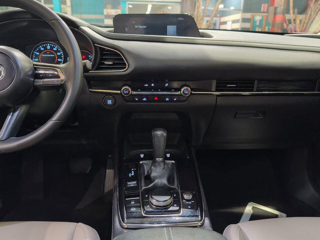 Used 2023 MAZDA CX-30 AWD 2.5 S w/ Preferred Package image 16
