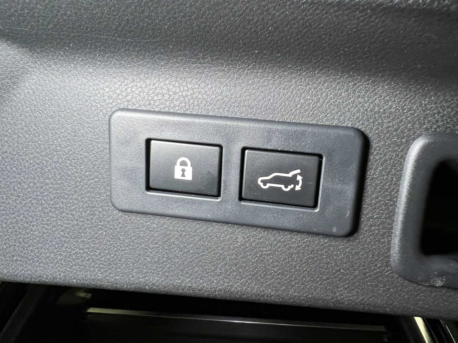 Used 2025 Subaru Forester Touring AWD/4WD image 17
