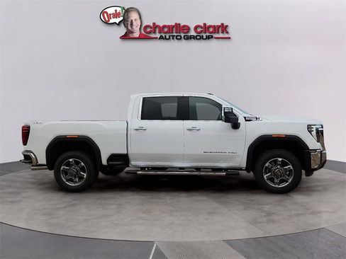 New 2025 GMC Sierra 2500 SLT w/ Texas SLT Premium Package image 6