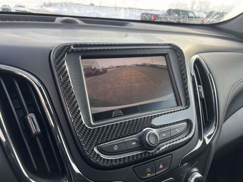 Used 2022 Chevrolet Equinox RS w/ LPO, Floor Liner Package image 23